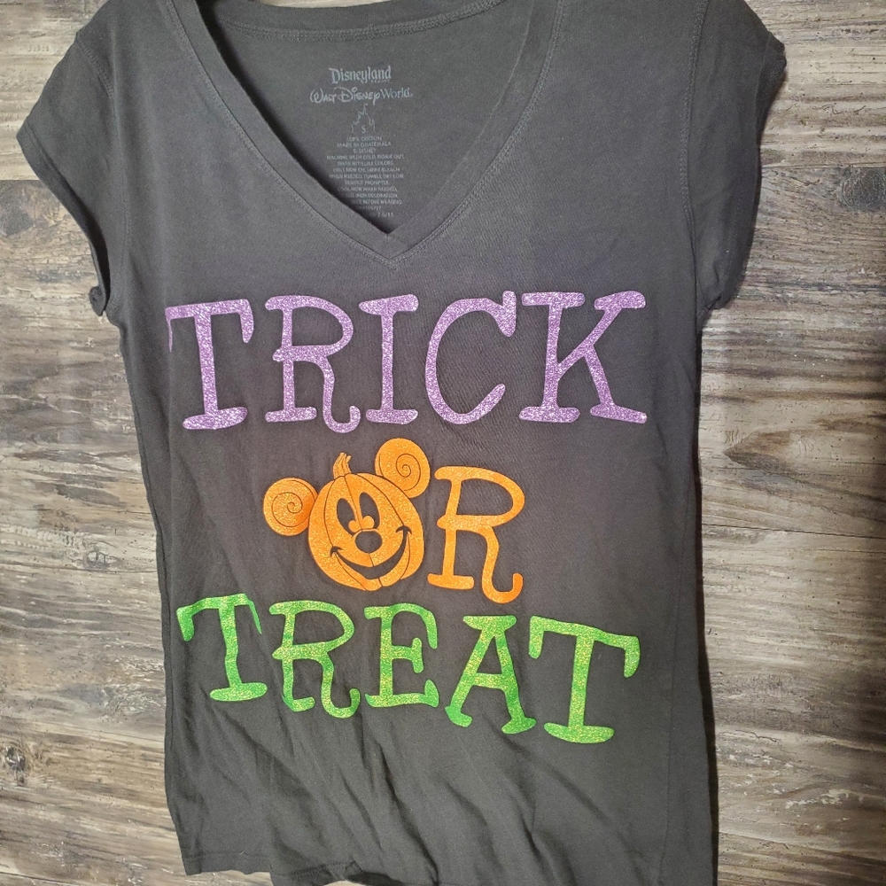 RARE Disneyland Trick Or Treat Mickey Mouse Women's Size S Shirt